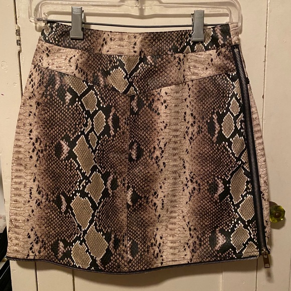 NWT I.AM.GIA Snake Jagger Skirt - Picture 6 of 7